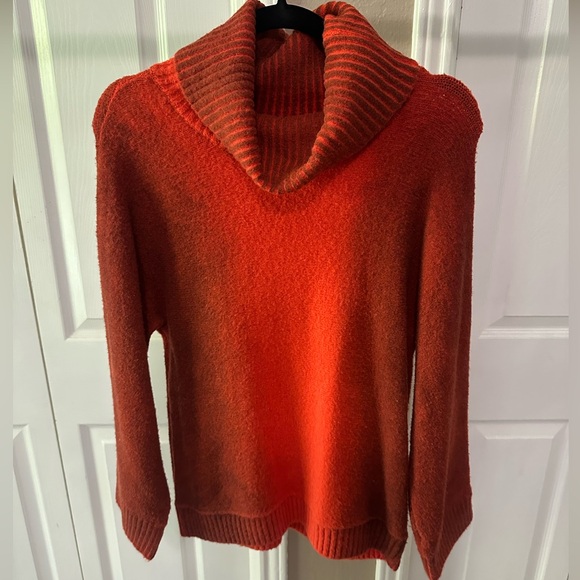 For The Republic Vibrant Red Cowl Neck Sweater - Picture 1 of 1